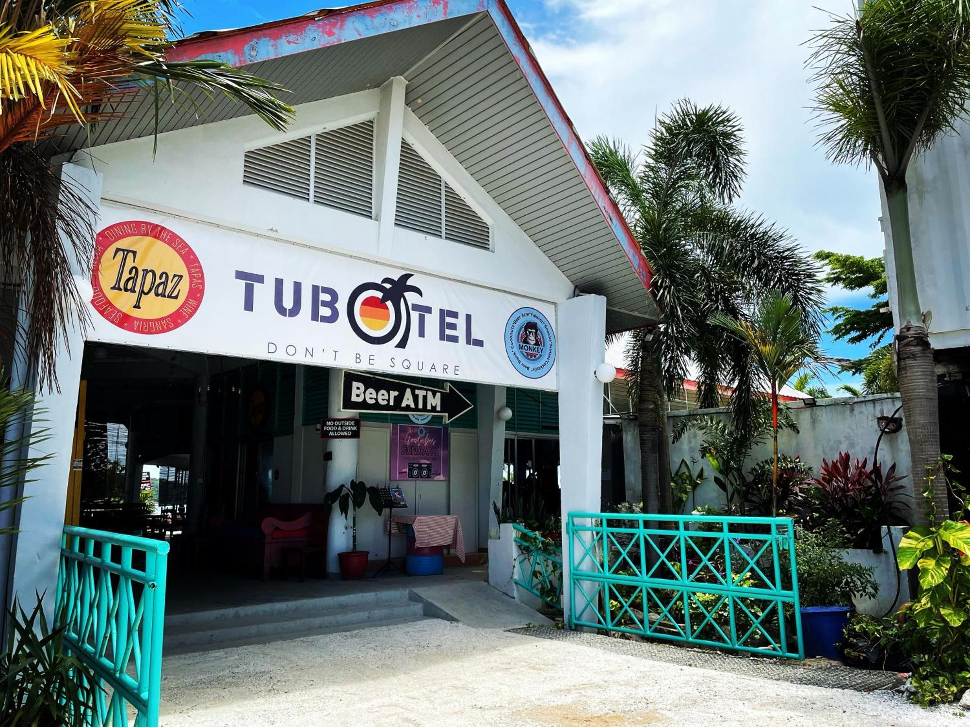 Tubotel Pantai Cenang  Bagian luar foto