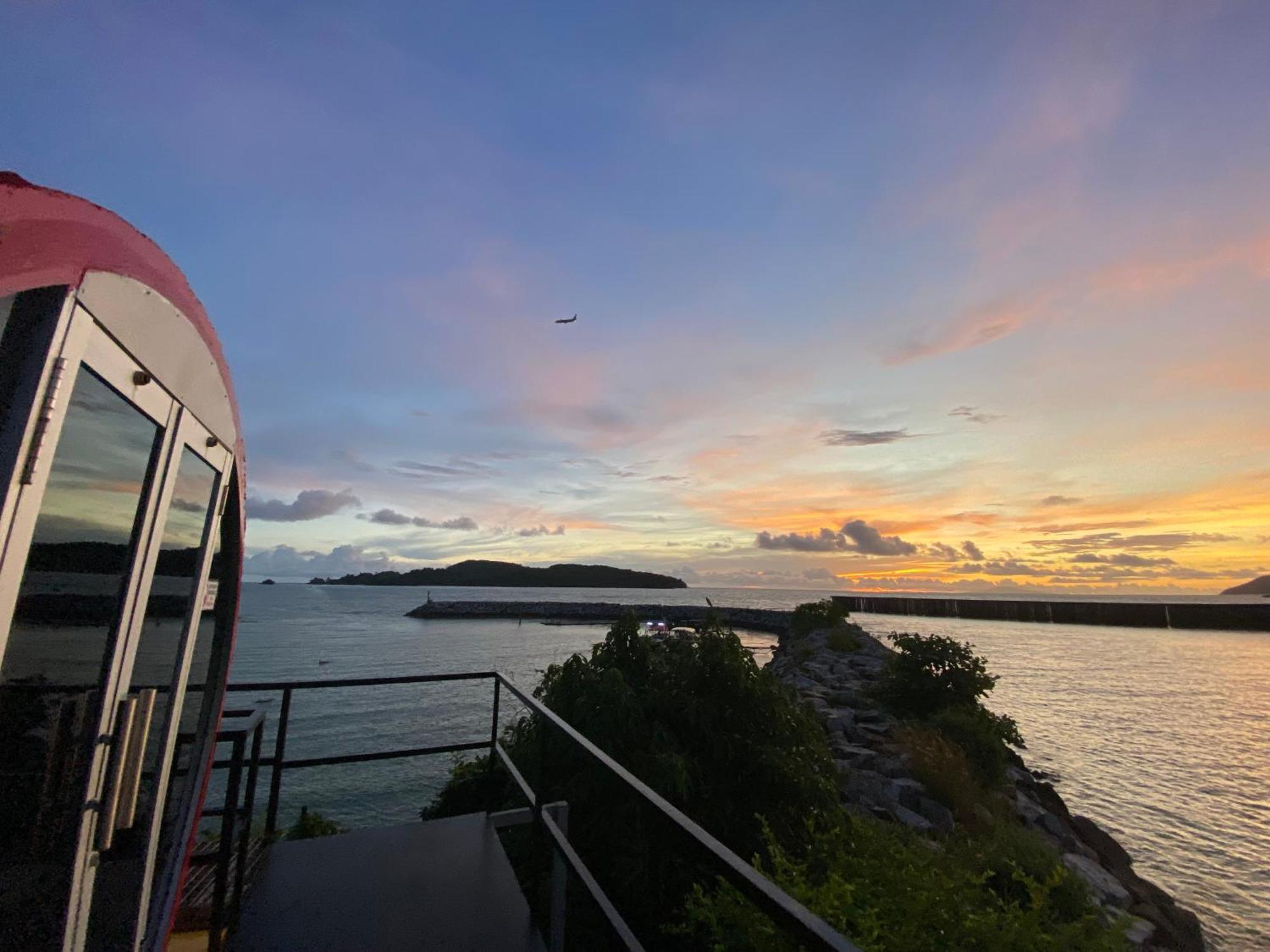 Tubotel Pantai Cenang  Bagian luar foto